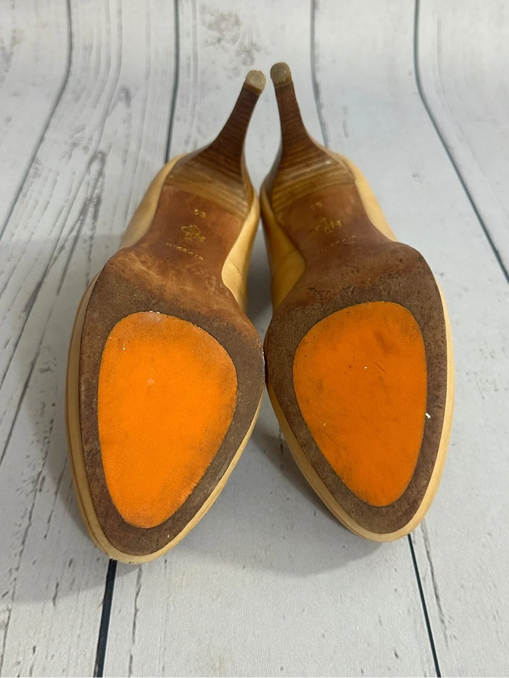 Cole Haan Chelsea pumps featuring a stacked heel and tan leather women’s size 9B